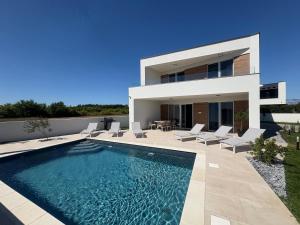 Πισίνα στο ή κοντά στο New villa Angelo 2025, family and pet friendly