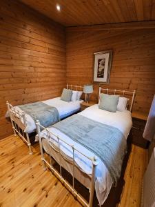 Gallery image of Kingfisher Lodge, Lakeside Lodges in Dulverton