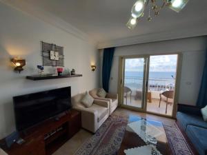Posezení v ubytování City Square Luxury Apartment on the Sea