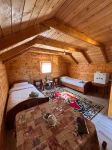 Φωτογραφία από το άλμπουμ του Wooden house σε Šavnik