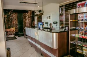 Hotel Pousada Do Leão的咖啡和沏茶工具