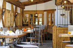 Posezení v ubytování Hotel Gasthof Perauer