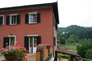 Paesaggio naturale nelle vicinanze della villa