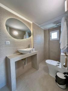 Bilik mandi di Casa Pueblo