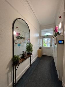 Fotografie z fotogalerie ubytování Garrick's Suite v destinaci Southport