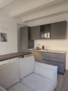 Kuchyň nebo kuchyňský kout v ubytování NALI Apartment 1