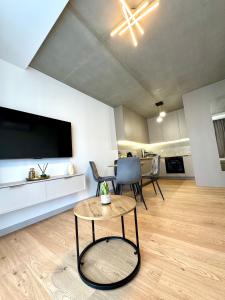 Kuchyň nebo kuchyňský kout v ubytování Apartament Piastów - PARKING
