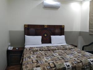 Gallery image of Karachi lodge in Karachi