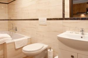 Łazienka w obiekcie Apartamenty Hotelu Pod Orłem
