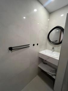 Un baño de Hotel Rizuna by empire 3 fotos más