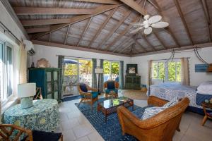 Χώρος καθιστικού στο Poponi Cottage cottage