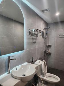 Koupelna v ubytování SH14-55, Vinhome Ocean Park 2