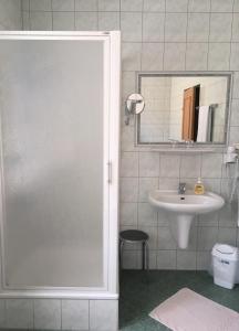 Koupelna v ubytování Hotel zur Post