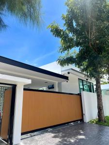 Bygningen som villaen ligger i