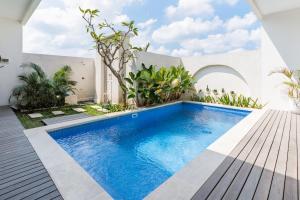 Bazén v ubytování Quiet Escape with Lush Rice Field Views nebo v jeho okolí