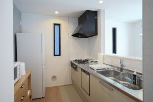 Η κουζίνα ή μικρή κουζίνα στο Fukuoka Airport 1 +12 φωτογραφίες