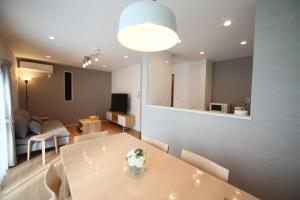 Μια τηλεόραση ή/και κέντρο ψυχαγωγίας στο Fukuoka Airport 1