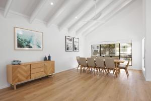 Ảnh trong thư viện ảnh của Waterfront Luxury Family Retreat, Noosaville ở Noosaville
