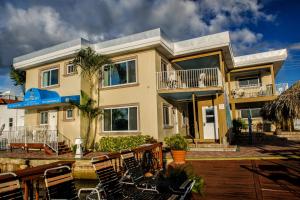 Gallery image of Bay Palms Waterfront Resort - Hotel and Marina in St. Pete Beach