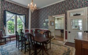 RutherfordtonCarrier Houses Bed & Breakfast的相册照片
