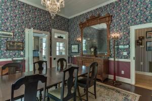 RutherfordtonCarrier Houses Bed & Breakfast的相册照片