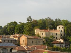 Foto dalla galleria di Eremo Pace e Gioia a Castino