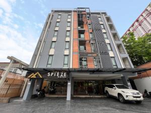 Bangunan di mana terletaknya hotel