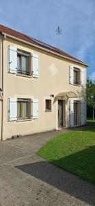 Το κτήριο όπου στεγάζεται  η παραθεριστική κατοικία