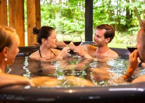 Khách lưu trú tại Natuur Villa met Hottub | 4 personen