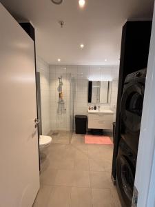 Ένα μπάνιο στο Nice apartment in Osundet