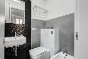 A bathroom at Scipioni Best Rooms