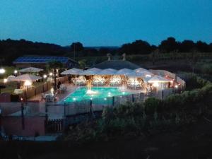 The swimming pool at or close to Agriturismo La Valle Di Ceri