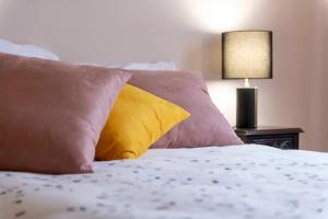 Ένα ή περισσότερα κρεβάτια σε δωμάτιο στο Chambre cosy Blche1- Centre-Ville +16 φωτογραφίες