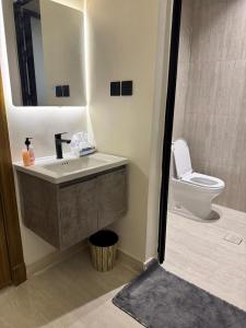 Afbeelding uit fotogalerij van Luxury hotel-style studio near Bahrain in Al Khobar