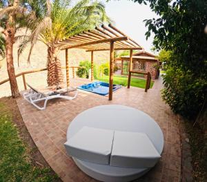 Κήπος έξω από το Casa Romantica