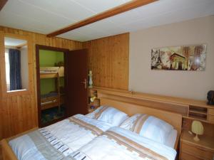 Ένα ή περισσότερα κρεβάτια σε δωμάτιο στο Cosy holiday home in the Harz region +72 φωτογραφίες