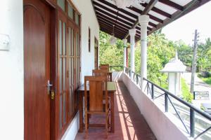 Balkón nebo terasa v ubytování Pearl Deluna Resort Mirissa