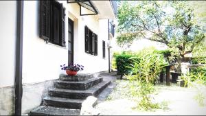 Vonkajšia záhrada v ubytovaní Apartments Kalac