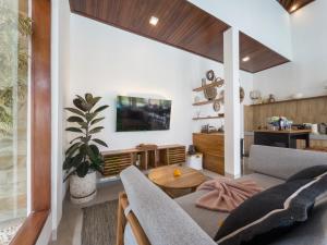 Φωτογραφία από το άλμπουμ του Saum - 10 Min To Beach, Tranquil Retreat with Private Pool σε Kerobokan