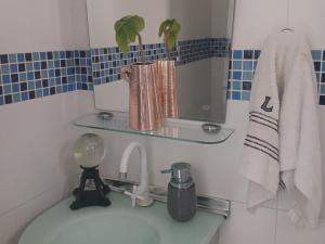 Fotografie z fotogalerie ubytování Suíte Privativa em Casa de Família - aconchego e privacidade v destinaci Resende