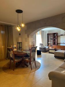 Χώρος καθιστικού στο La casa verde