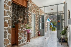 Φωτογραφία από το άλμπουμ του Hotel Galini σε Vathís