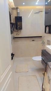 Kuchyň nebo kuchyňský kout v ubytování Pyramids Gardens 37 H, 5th Floor