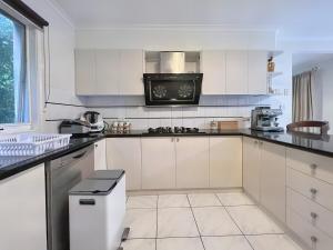 Gallery image of No 58 Bright & Spacious 4-Bedroom Home in Doncaster