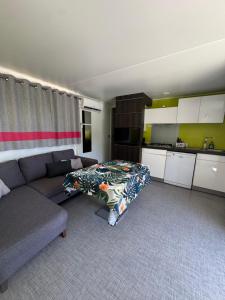 Η κουζίνα ή μικρή κουζίνα στο Mobil Home La Barrosa