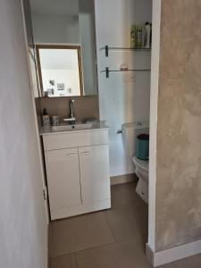 Et badeværelse på Appartement cozy