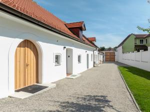 Budova, kde se apartmán nachází + 15 fotografií