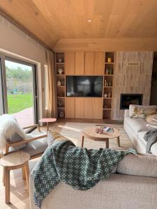 En eller flere senge i et værelse på Casa Solana + 26 billeder