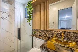 Ένα μπάνιο στο Apartamentos Completos a 700m da Praia - VNV +59 φωτογραφίες