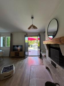 Μια τηλεόραση ή/και κέντρο ψυχαγωγίας στο Maison t4 proche Montpellier